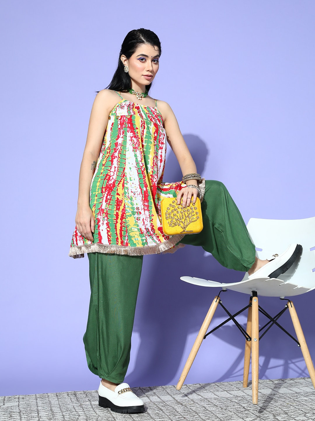 

Sangria Green Abstract Tie & Dye Top