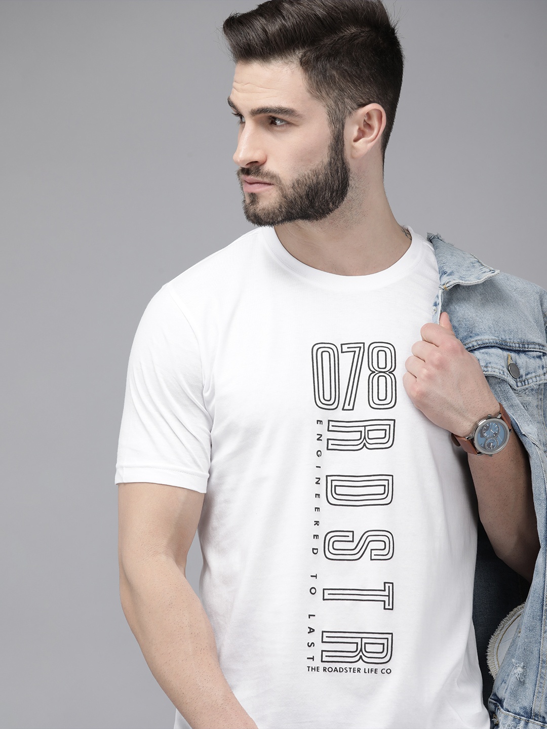 

Roadster Men White Typography Printed Pure Cotton T-shirt