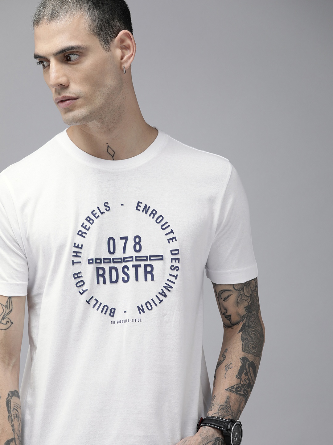 

Roadster Men White Brand Logo Printed Pure Cotton T-shirt