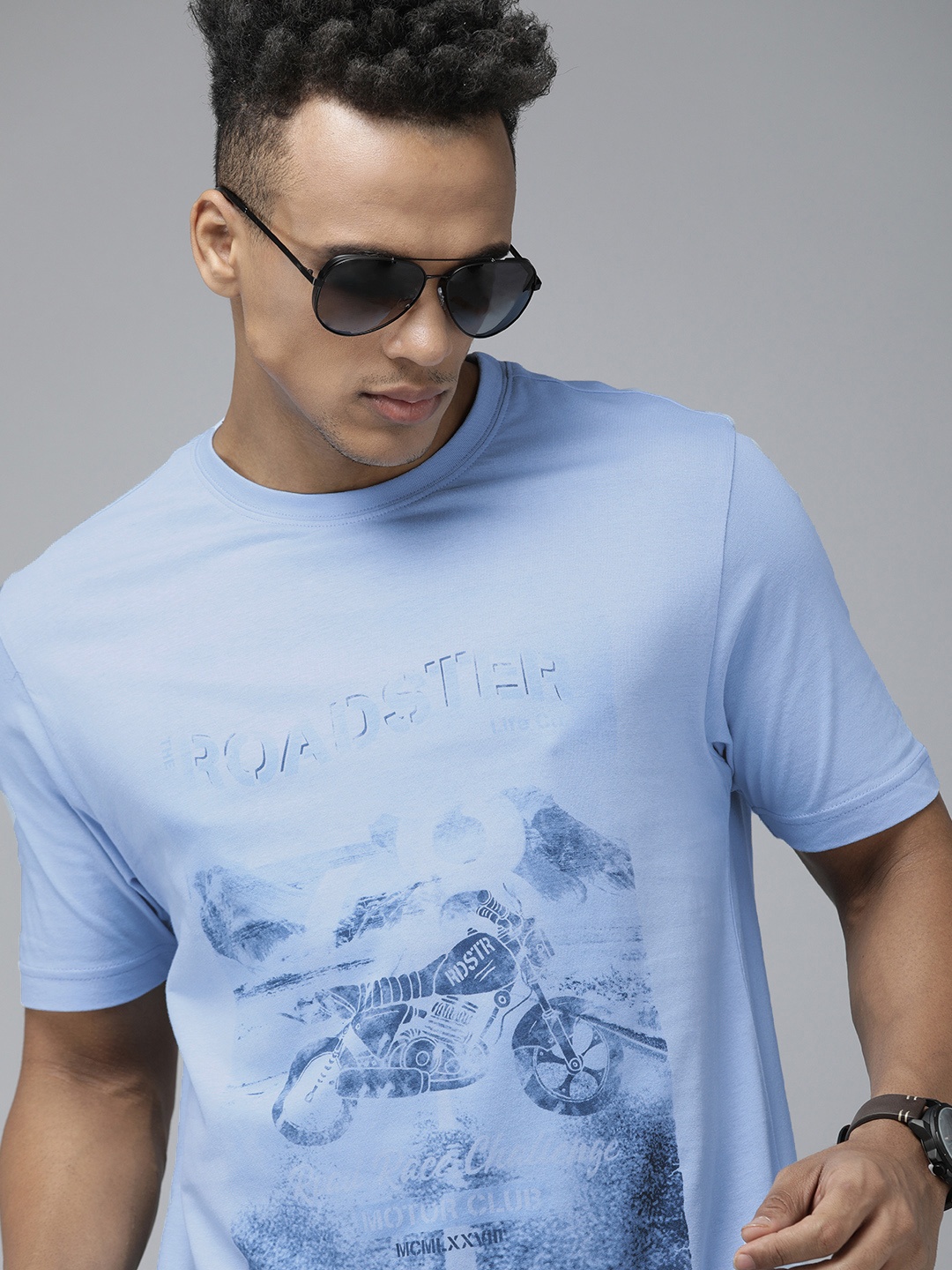 

Roadster Men Blue Biker Printed Pure Cotton T-shirt