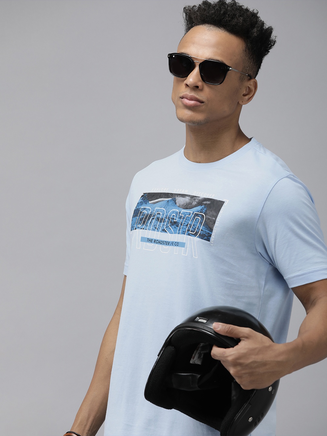 

Roadster Men Blue Printed Pure Cotton T-shirt