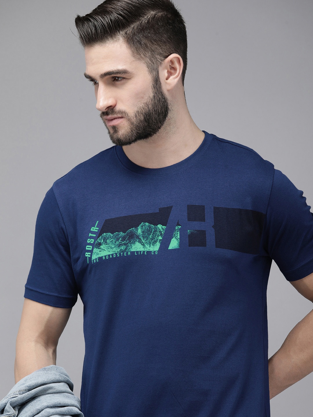 

Roadster Men Navy Blue Printed Pure Cotton T-shirt