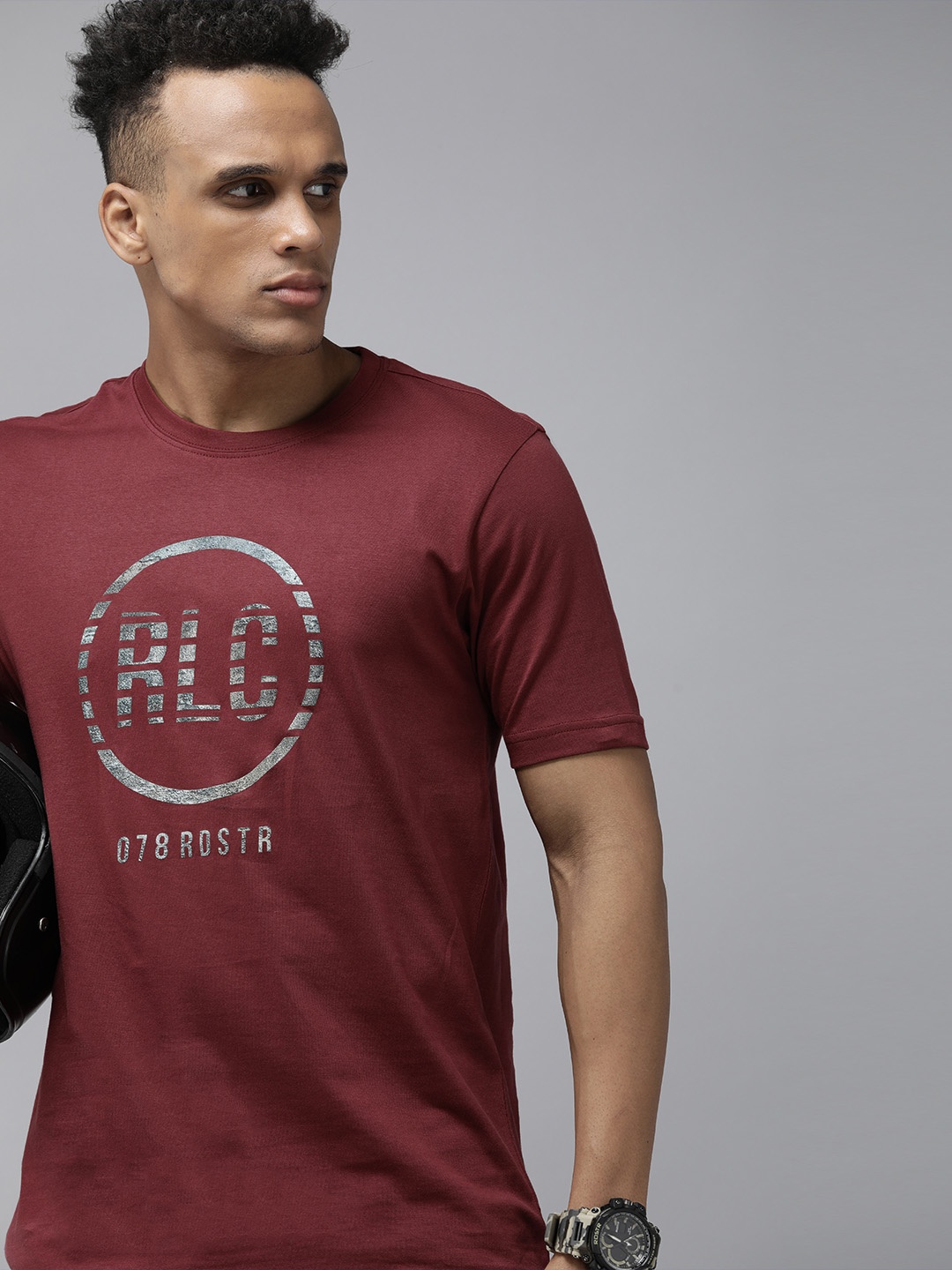 

Roadster Men Maroon Typography Printed Pure Cotton T-shirt