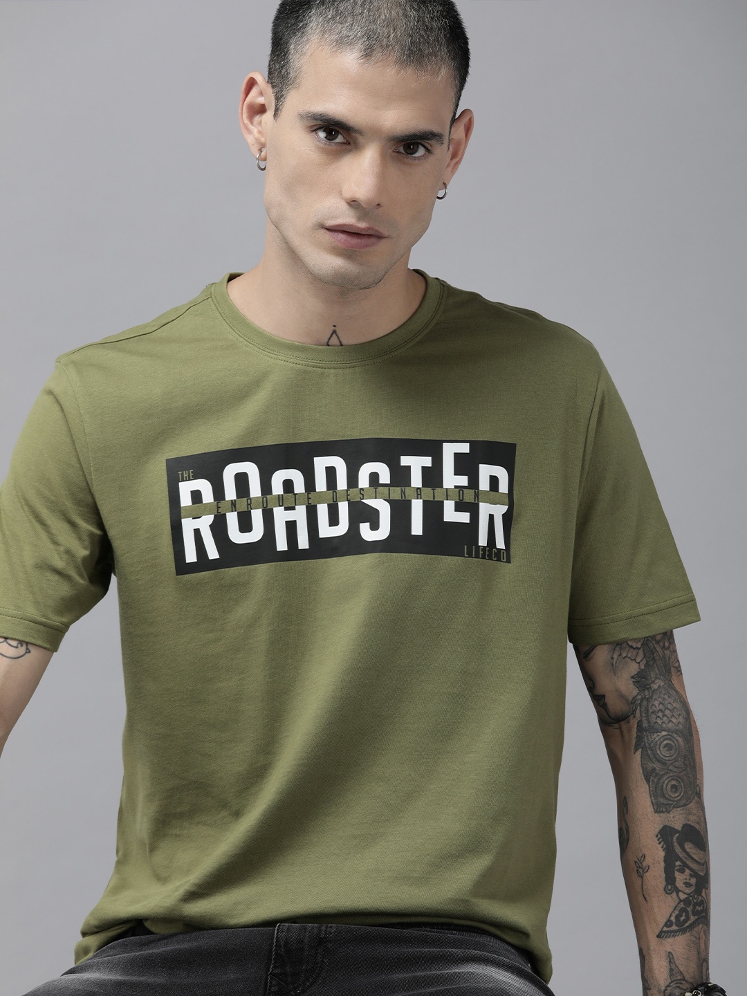 

Roadster Men Olive Green Brand Logo Printed Pure Cotton T-shirt