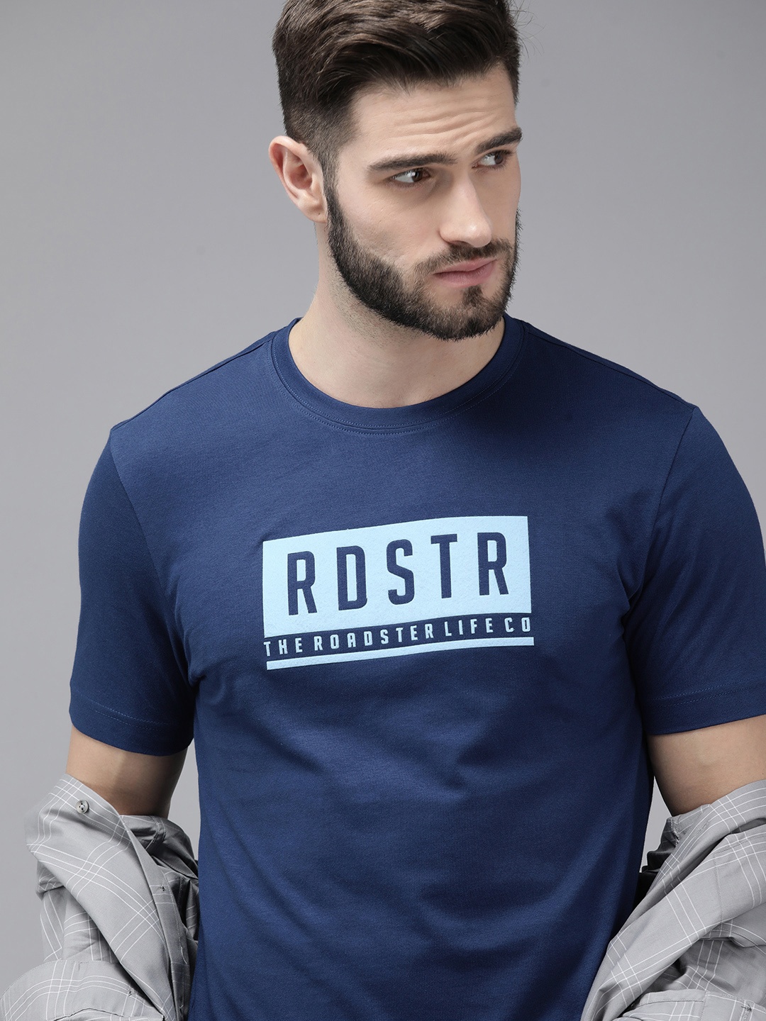 

Roadster Men Navy Blue Brand Logo Printed Pure Cotton T-shirt