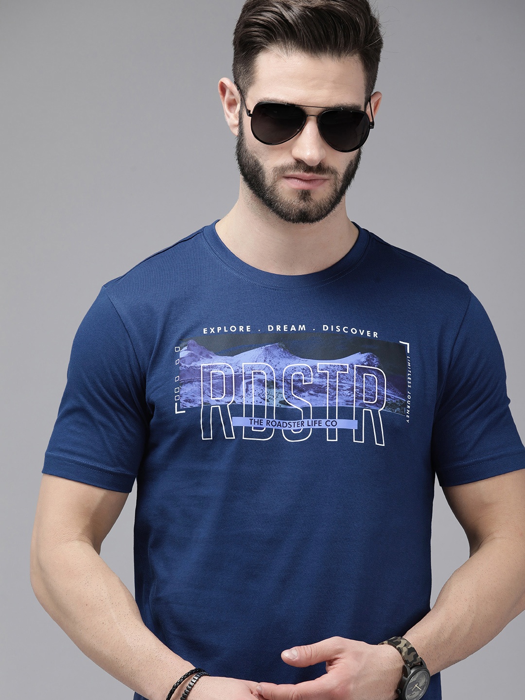 

Roadster Men Navy Blue Printed Pure Cotton T-shirt