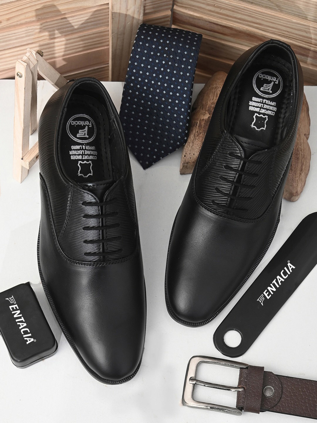 

FENTACIA Men Black Solid Leather Formal Oxfords