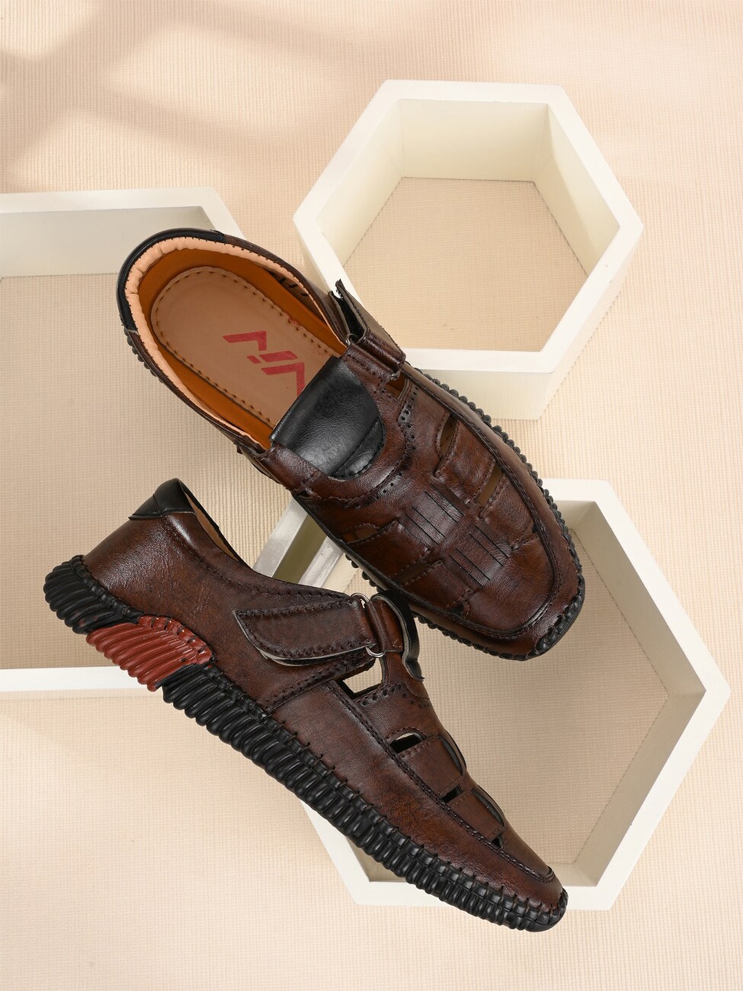 

VIV Men Brown & Tan Shoe-Style Roman Sandals