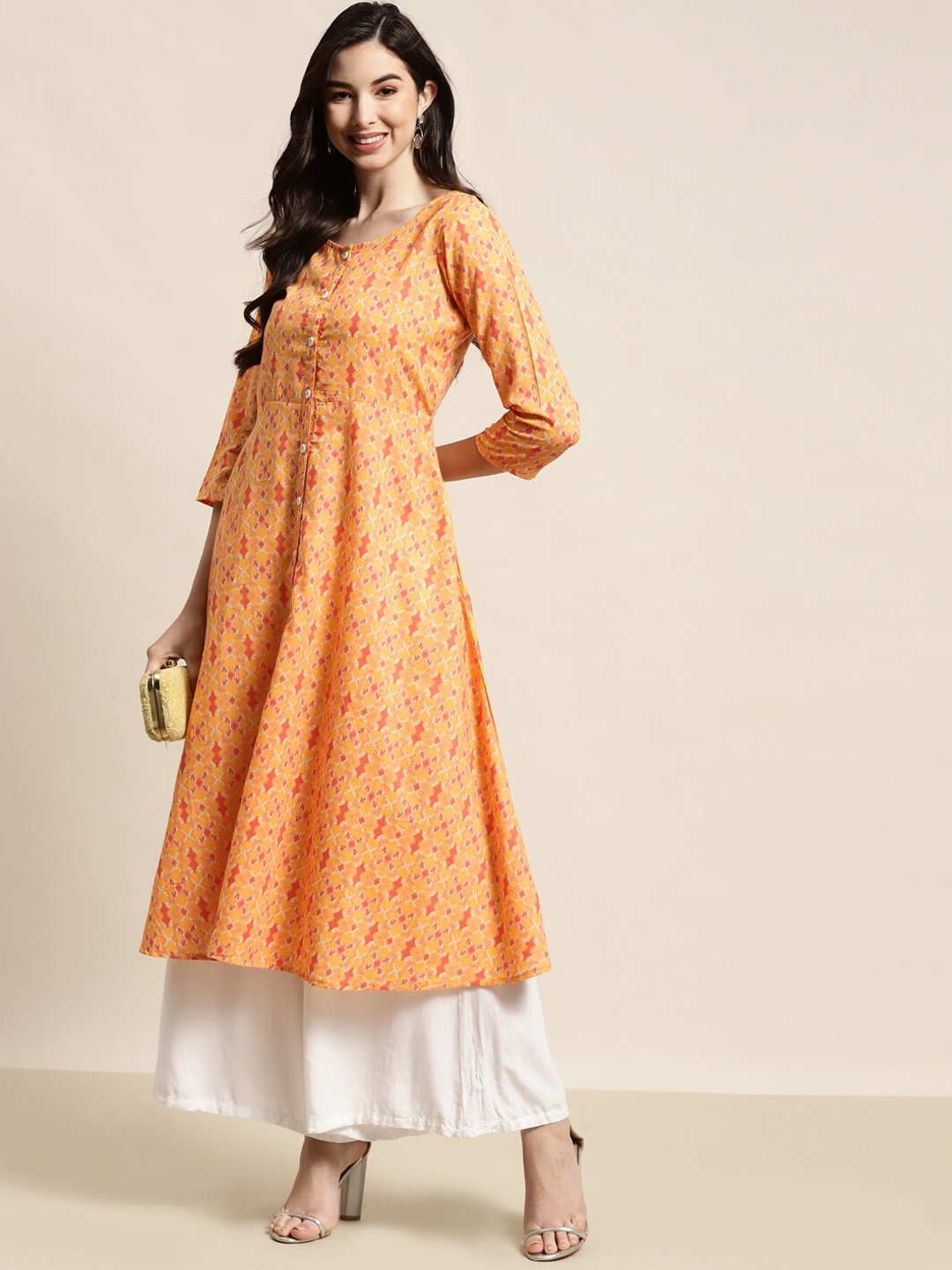 

Jompers Women Yellow Ethnic Motifs Printed Cotton Kurta
