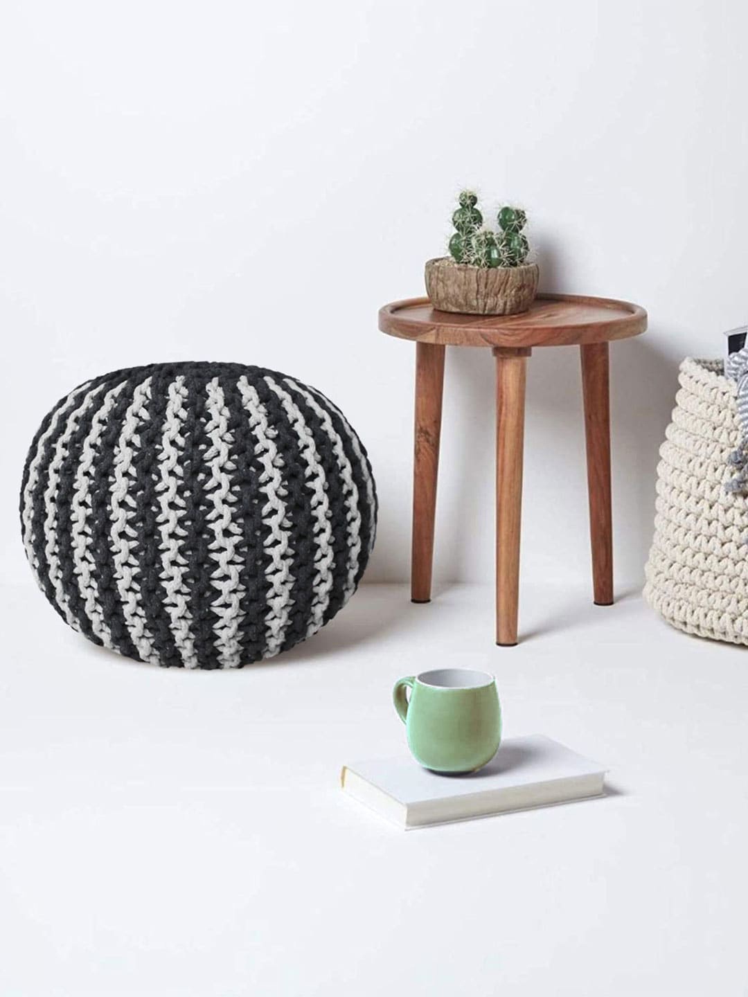 

LUXEHOME INTERNATIONAL Grey & White Cotton Hand Knitted Round Pouffe Ottoman