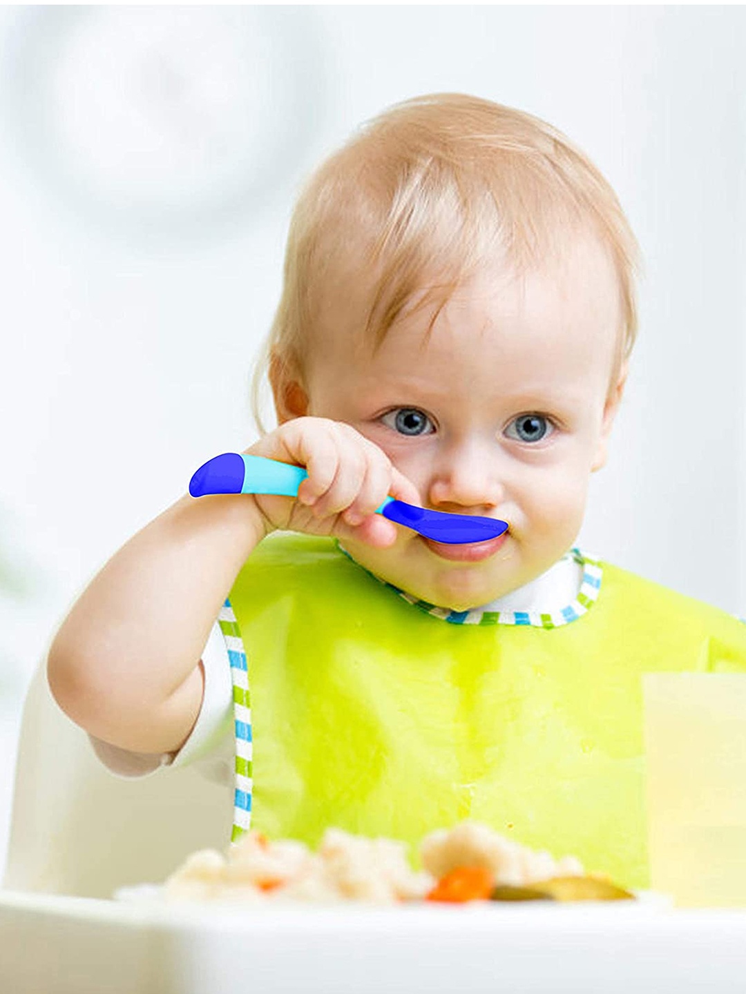 

The Little Lookers Pack of 2 Kids Red & Blue Silicone Tip Heat Sensitive Spoons