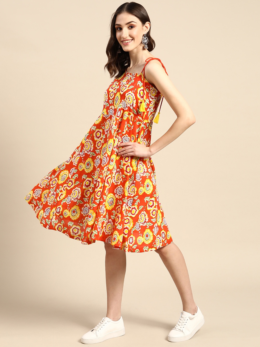 

Sangria Orange & White Floral A-Line Midi Dress