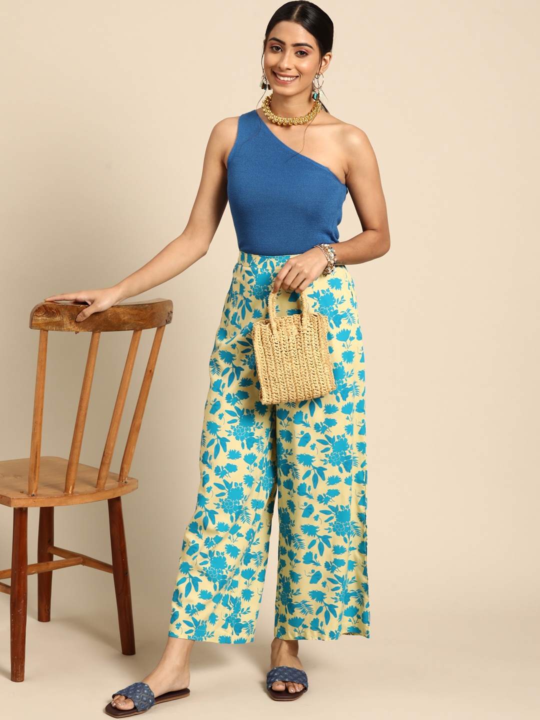 

Sangria Women Beige & Blue Floral Print Palazzos