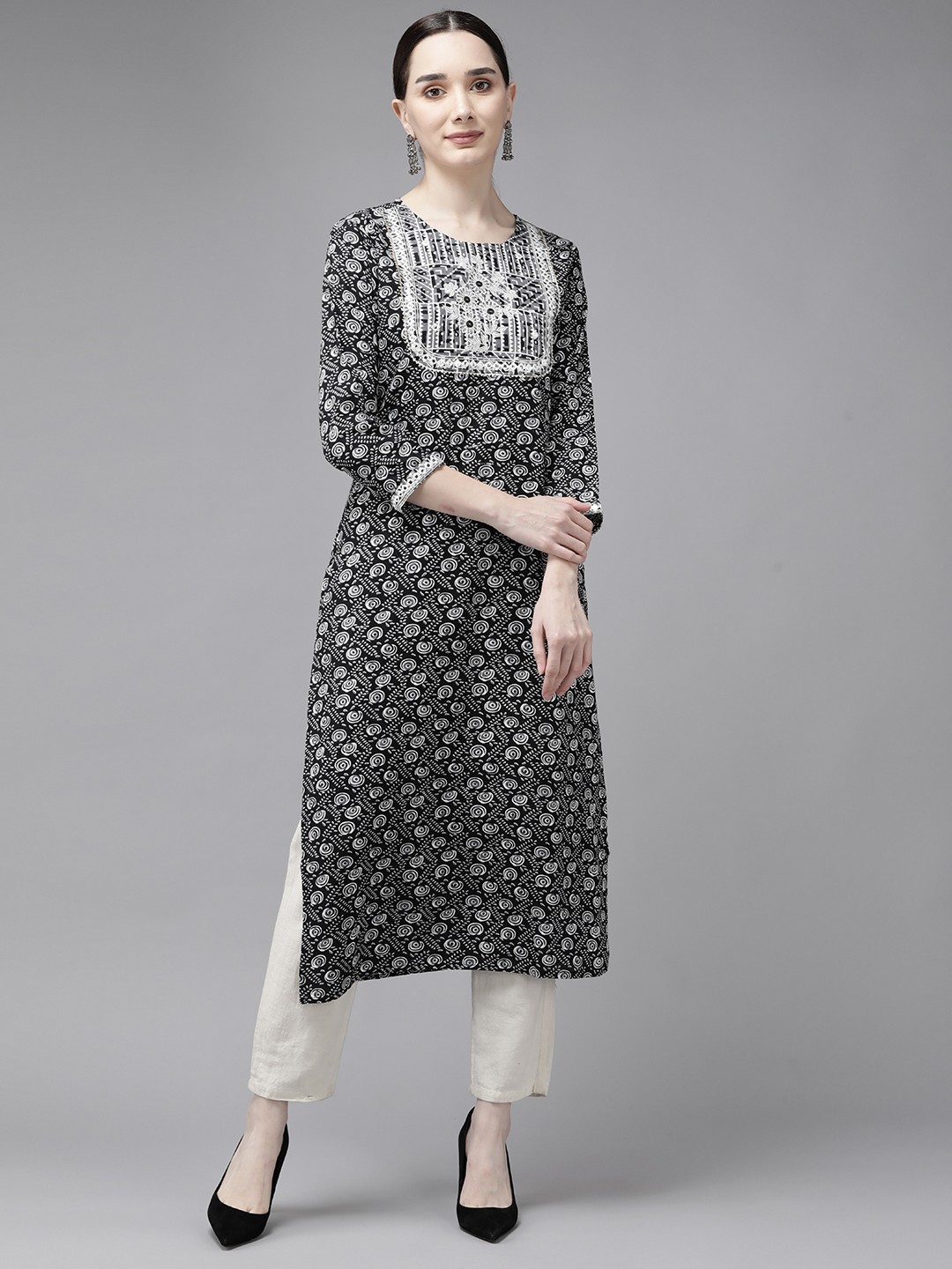 

Yufta Women Black & Grey Ethnic Motifs Printed Mirror Work Kurta