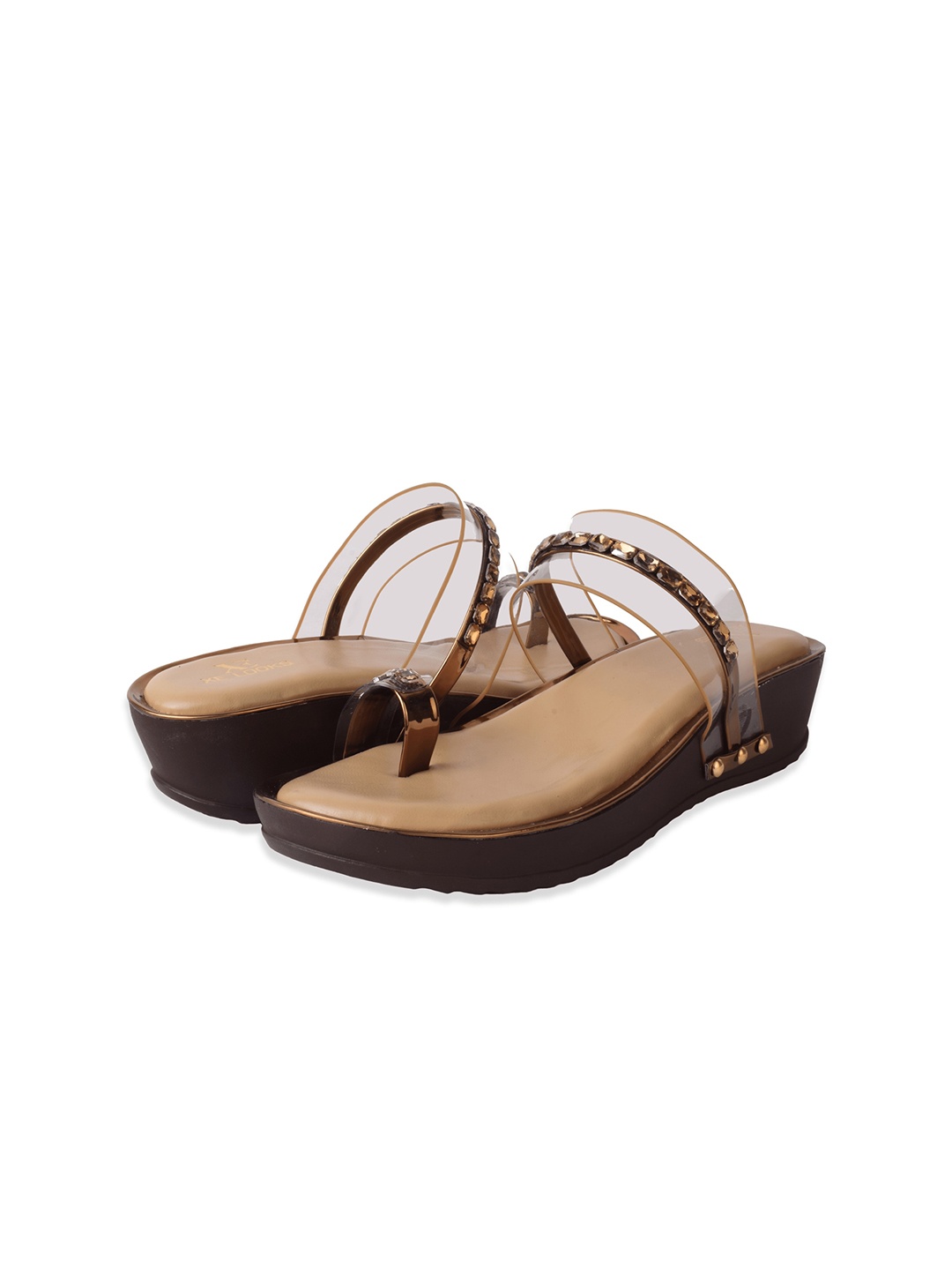 

XE Looks Copper-Toned Party Block Pumps