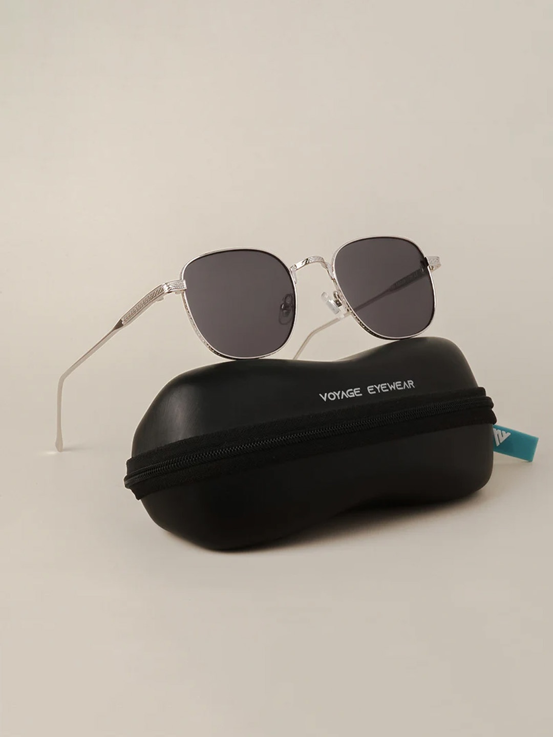 

Voyage Unisex Black Lens & Silver-Toned Round Sunglasses with UV Protected Lens