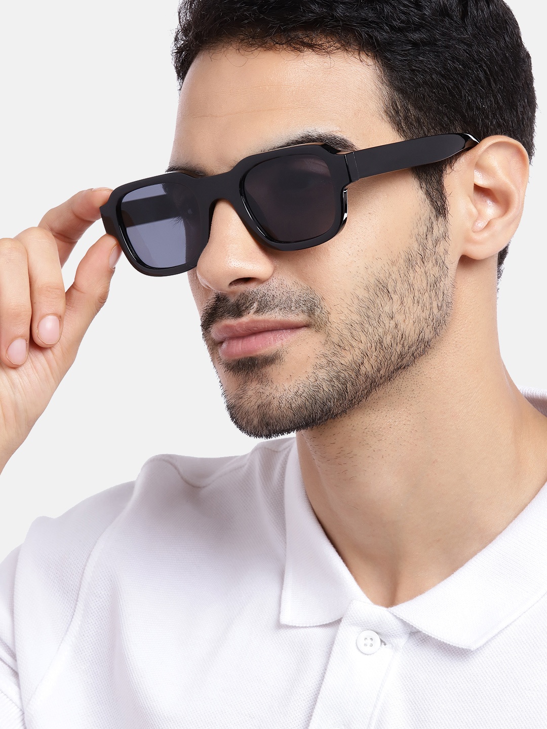 

Voyage Unisex Black Lens Wayfarer Sunglasses with UV Protected Lens 3606MG3703