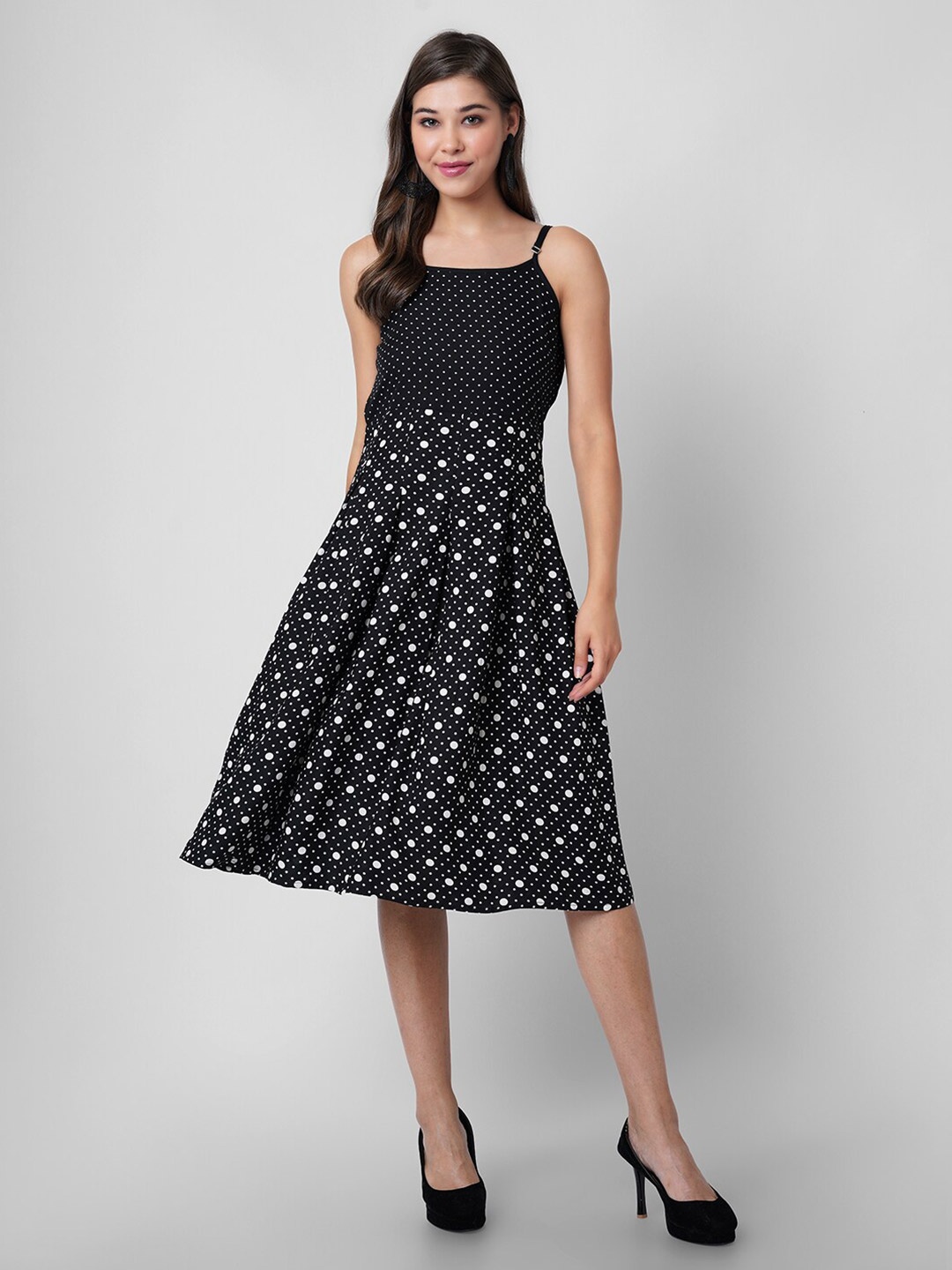 

PURSHOTTAM WALA Black Dress