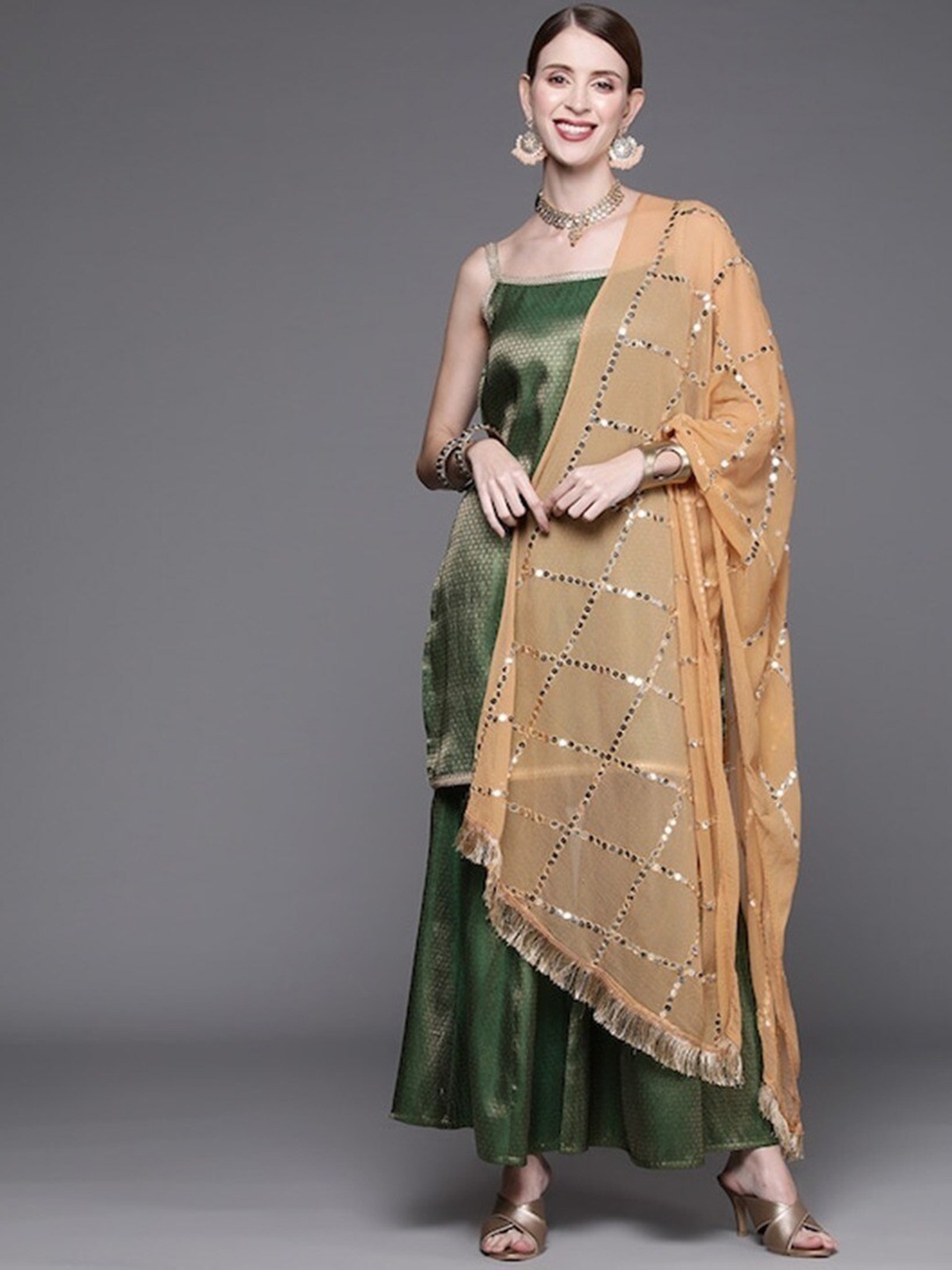 

Varanga Women Green Ethnic Motifs Kurti with Sharara & With Dupatta