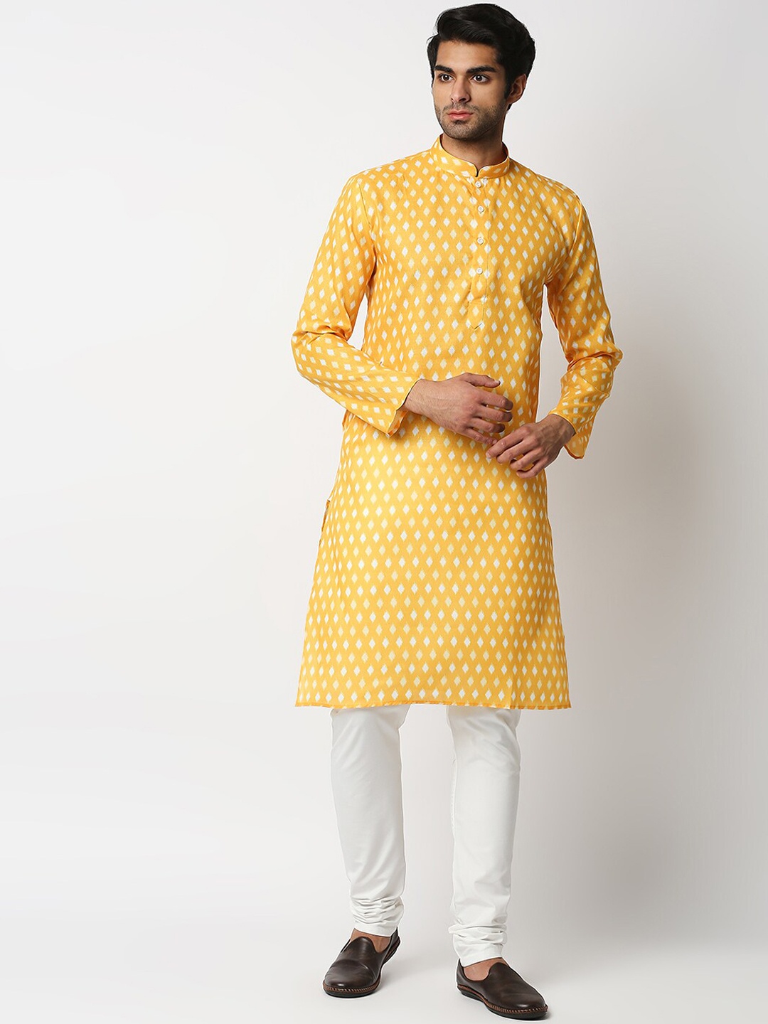 

MEWAR Men Yellow & White Kurta