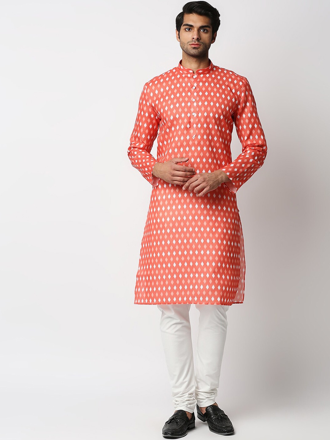 

MEWAR Men Red Ethnic Motifs Printed Thread Work Kurta