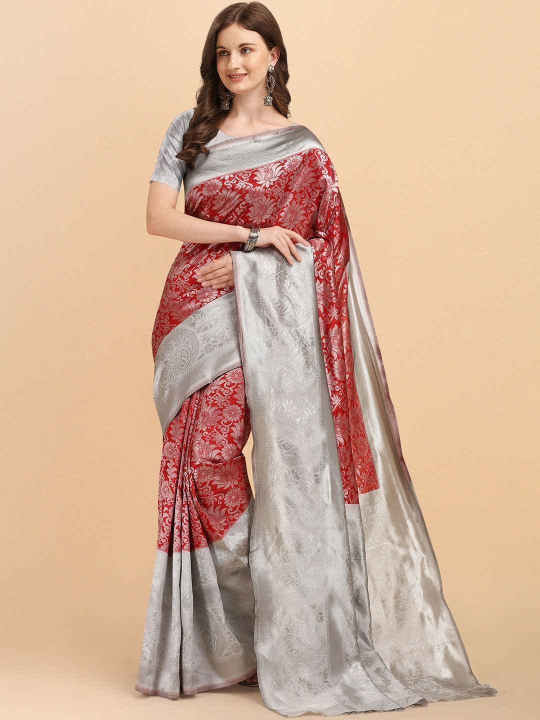 

Fashion Booms Silver-Toned & Red Floral Pure Silk Kanjeevaram Saree