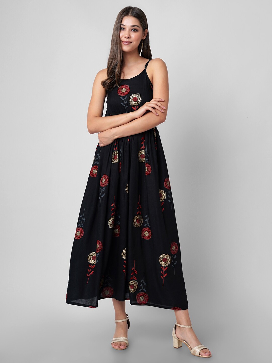 

PURSHOTTAM WALA Black & xiketic Floral Maxi Dress