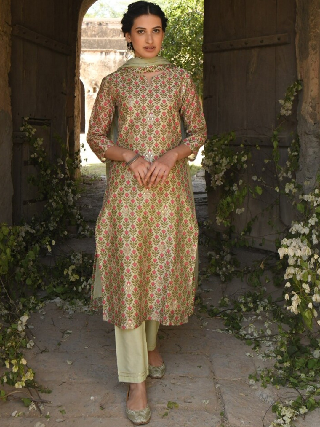 

KARAJ JAIPUR Women Pista Green Printed Kurta with Churidar & Dupatta