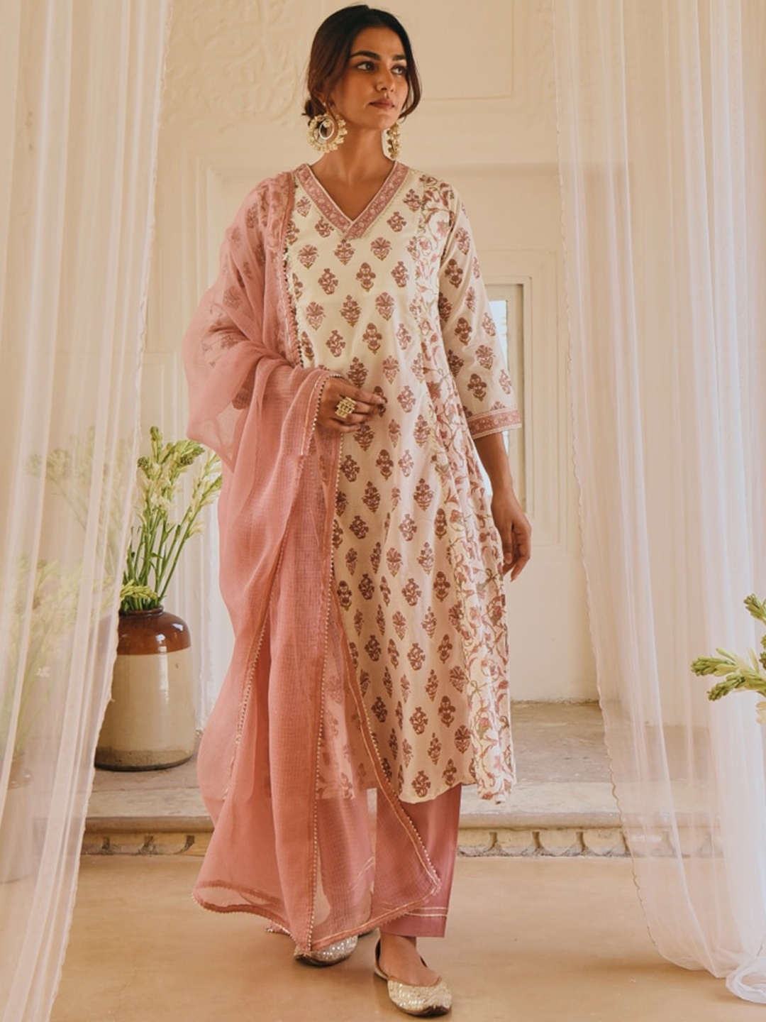 

KARAJ JAIPUR Women Pink Ethnic Motifs Embroidered Pure Cotton Kurta with Trousers & With Dupatta