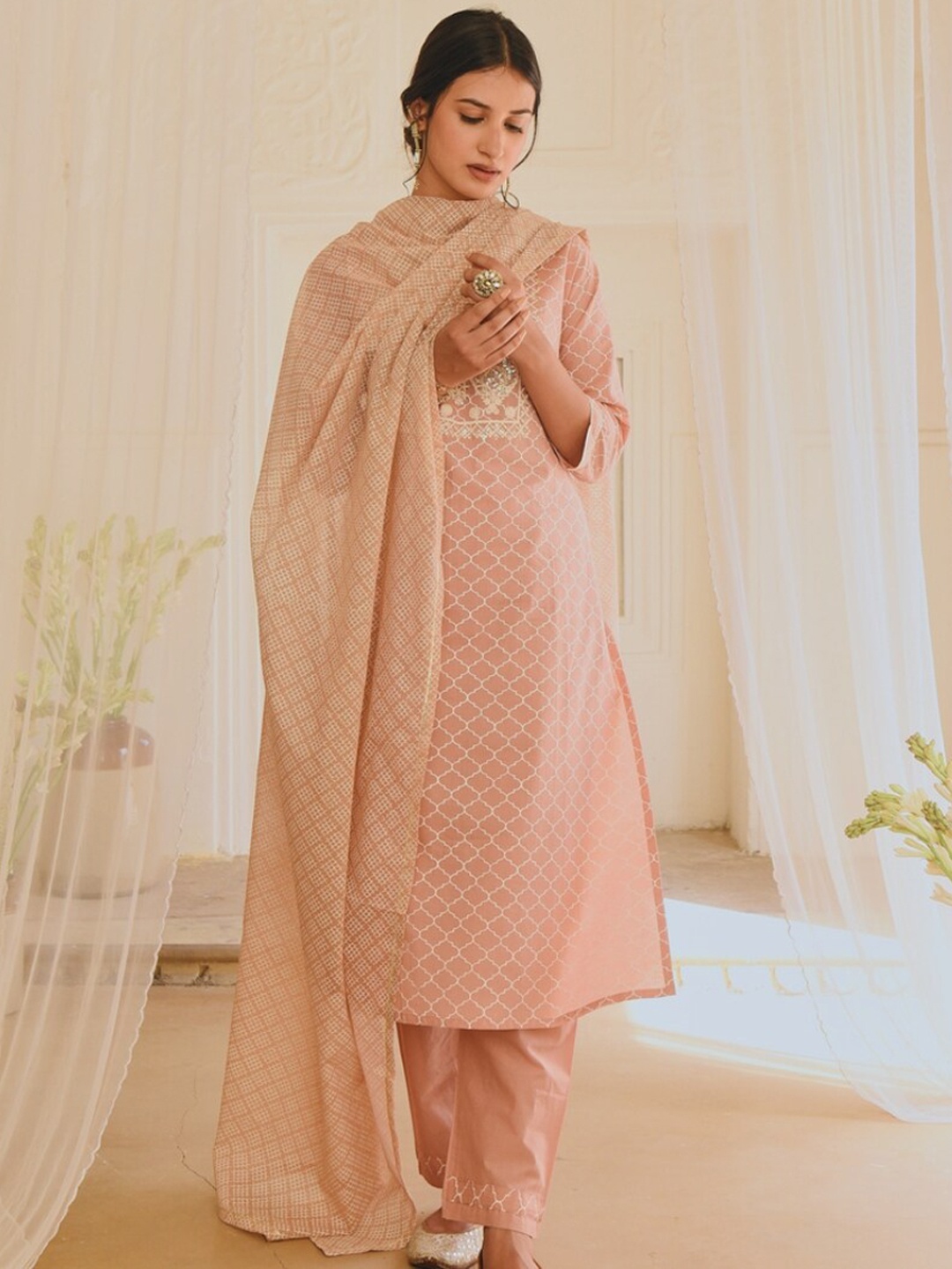 

KARAJ JAIPUR Women Pink Ethnic Motifs Printed Pure Cotton Kurta with Trousers & With Dupatta
