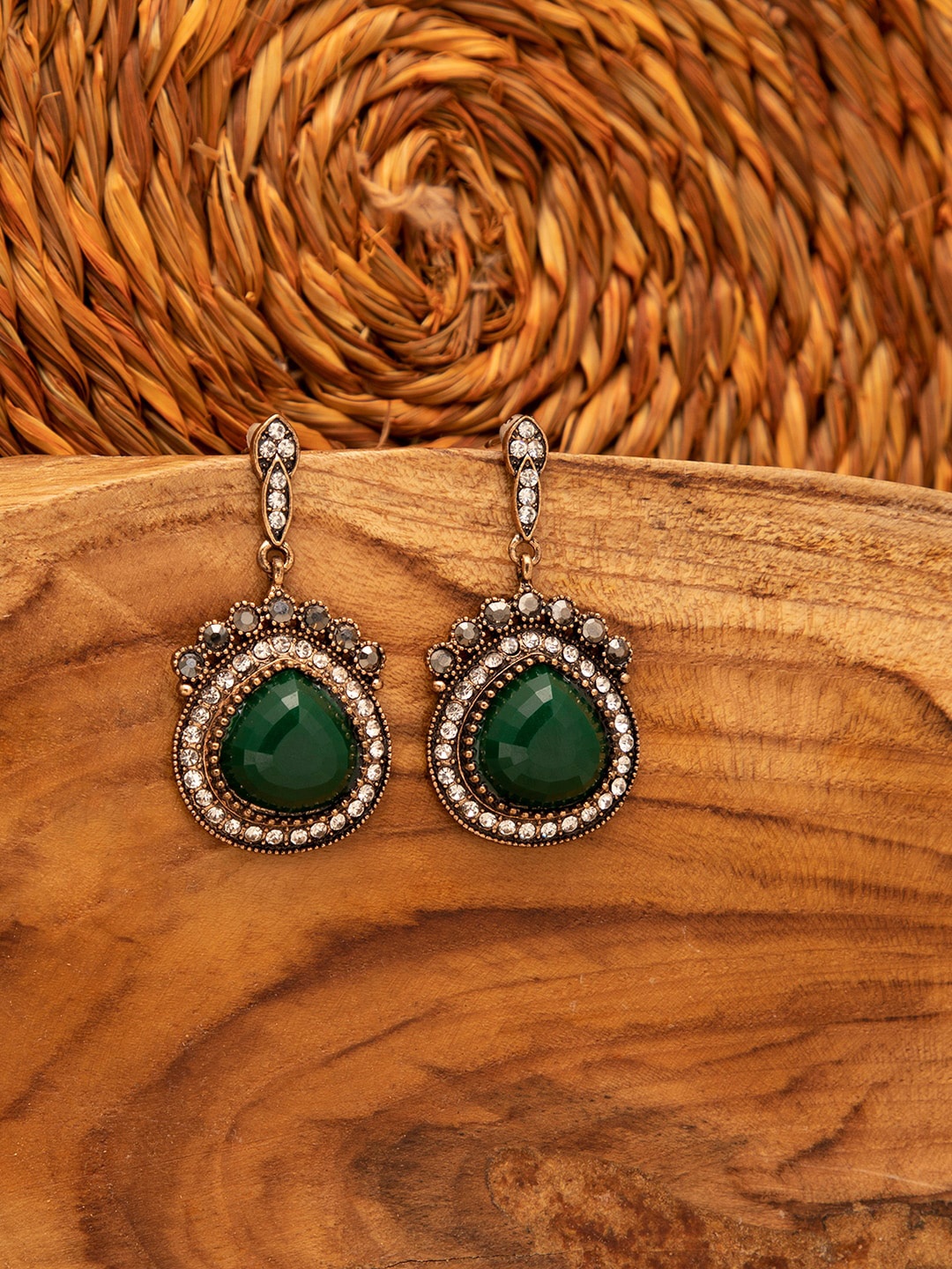 

SOHI Green Contemporary Drop Earrings