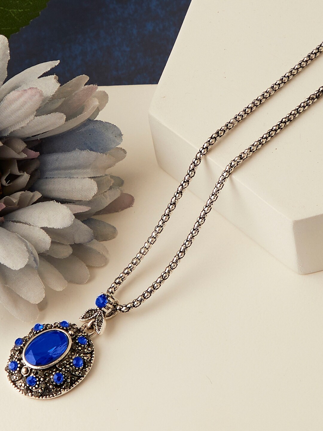 

SOHI Silver-Toned & Blue Silver-Plated Necklace