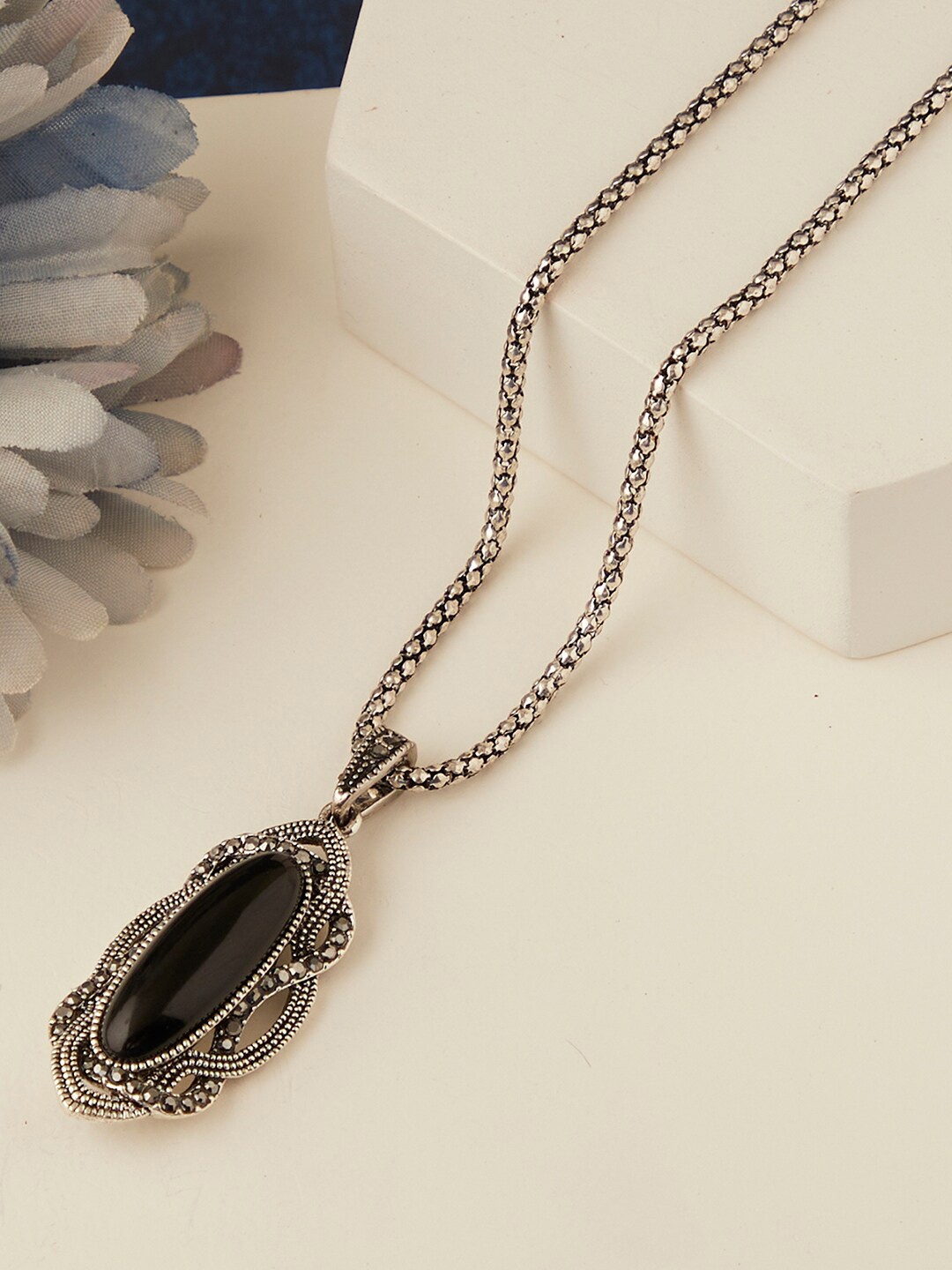 

SOHI Silver-Toned & Black Silver-Plated Necklace