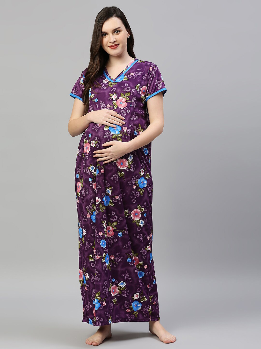 

Pretty Awesome Purple Printed Maxi Nightdress