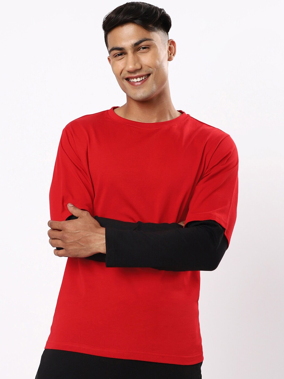 

Bewakoof Men Red & Black Colourblocked Oversized T-shirt