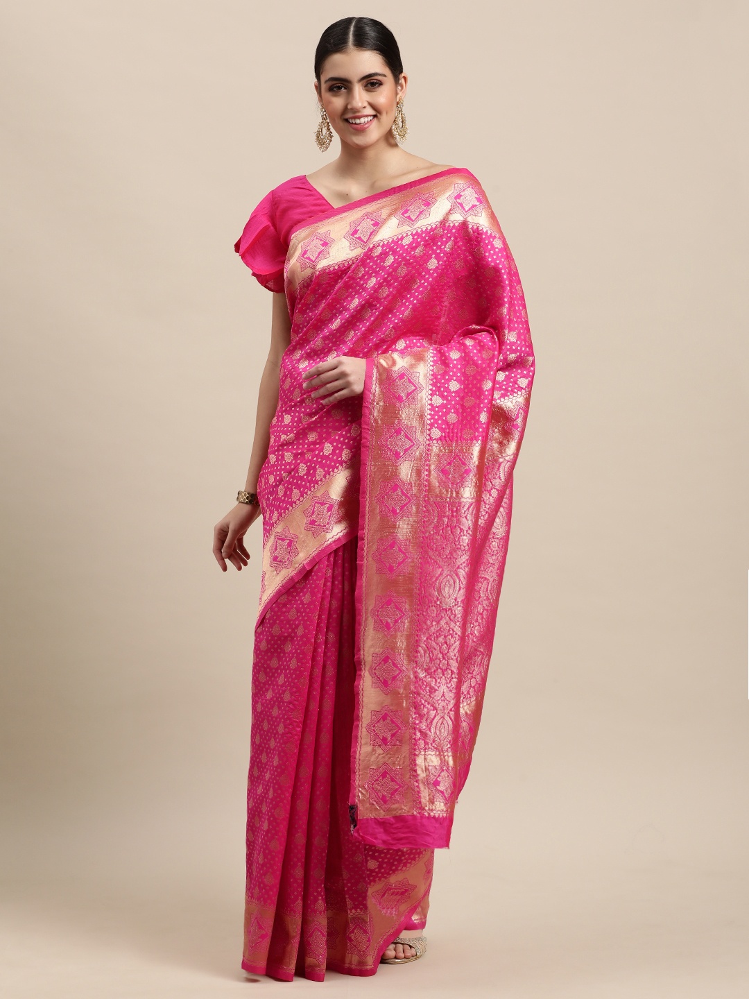 

VRSALES Magenta & Gold-Toned Striped Banarasi Silk Woven Saree