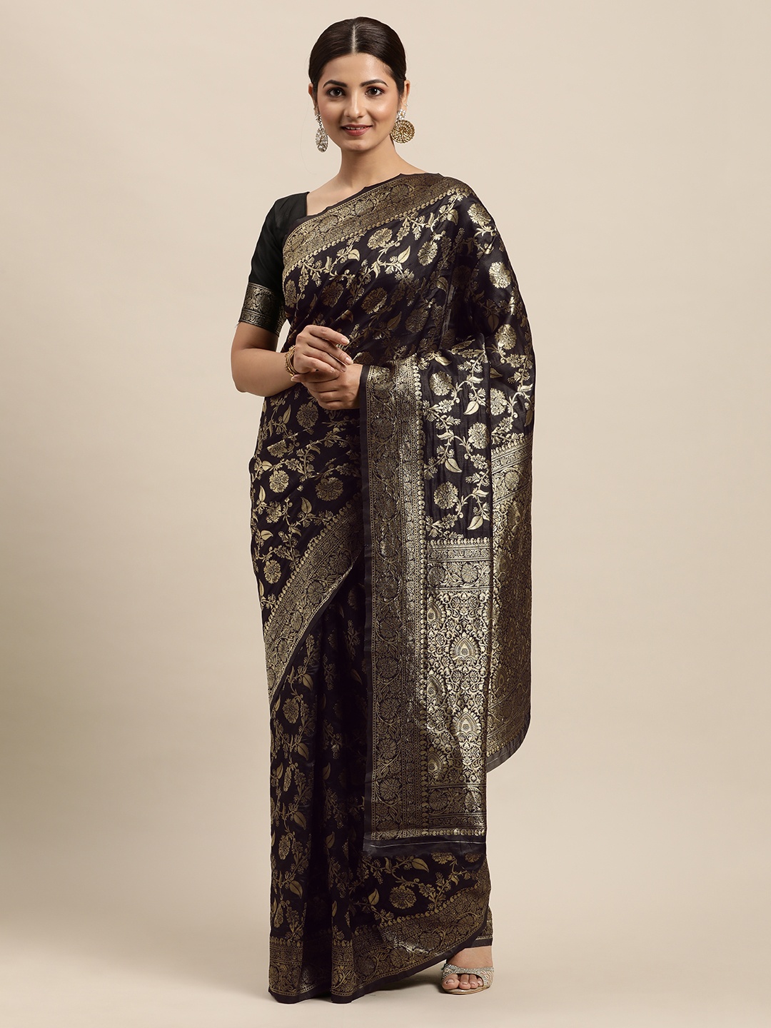 

VRSALES Black & Gold-Toned Floral Zari Pure Silk Banarasi Saree