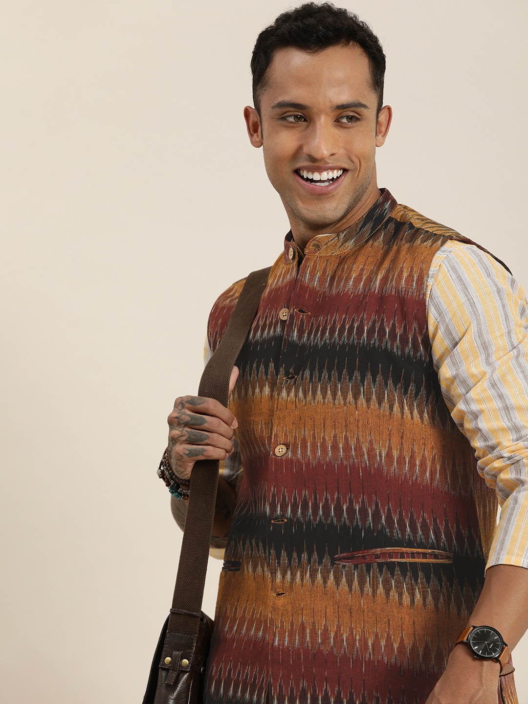 

Taavi Men Multicoloured Ikat Printed Nehru Jacket, Multi