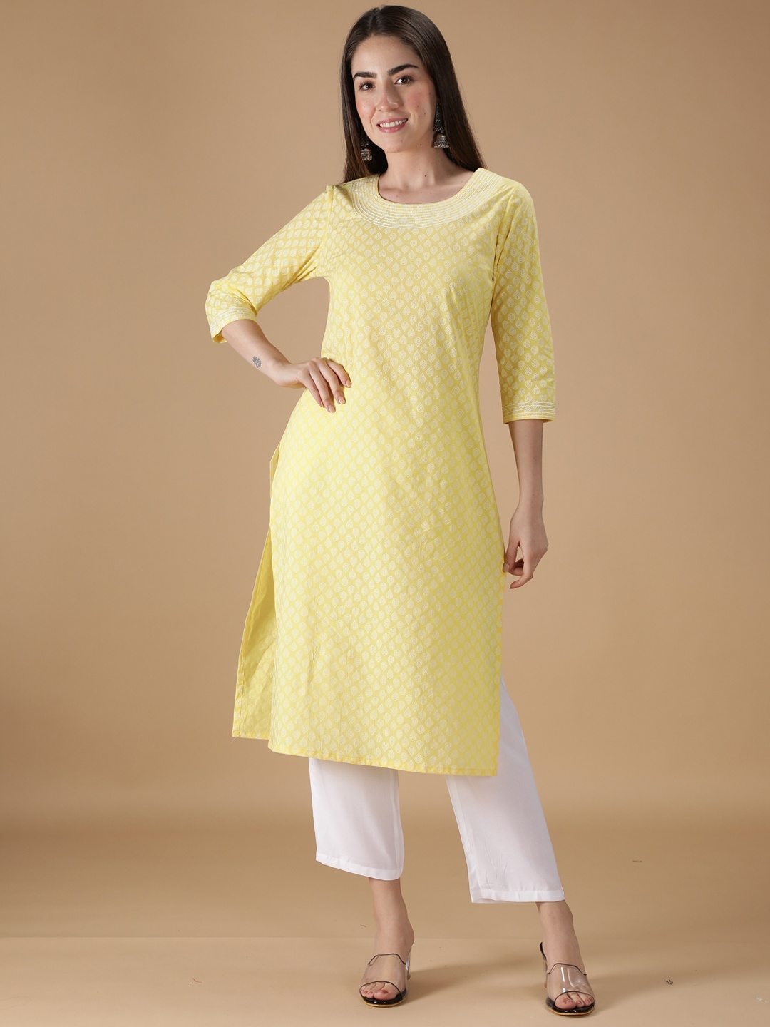 

DESI WOMANIYA Women Yellow Ethnic Motifs Printed Thread Work Block Print Kurta