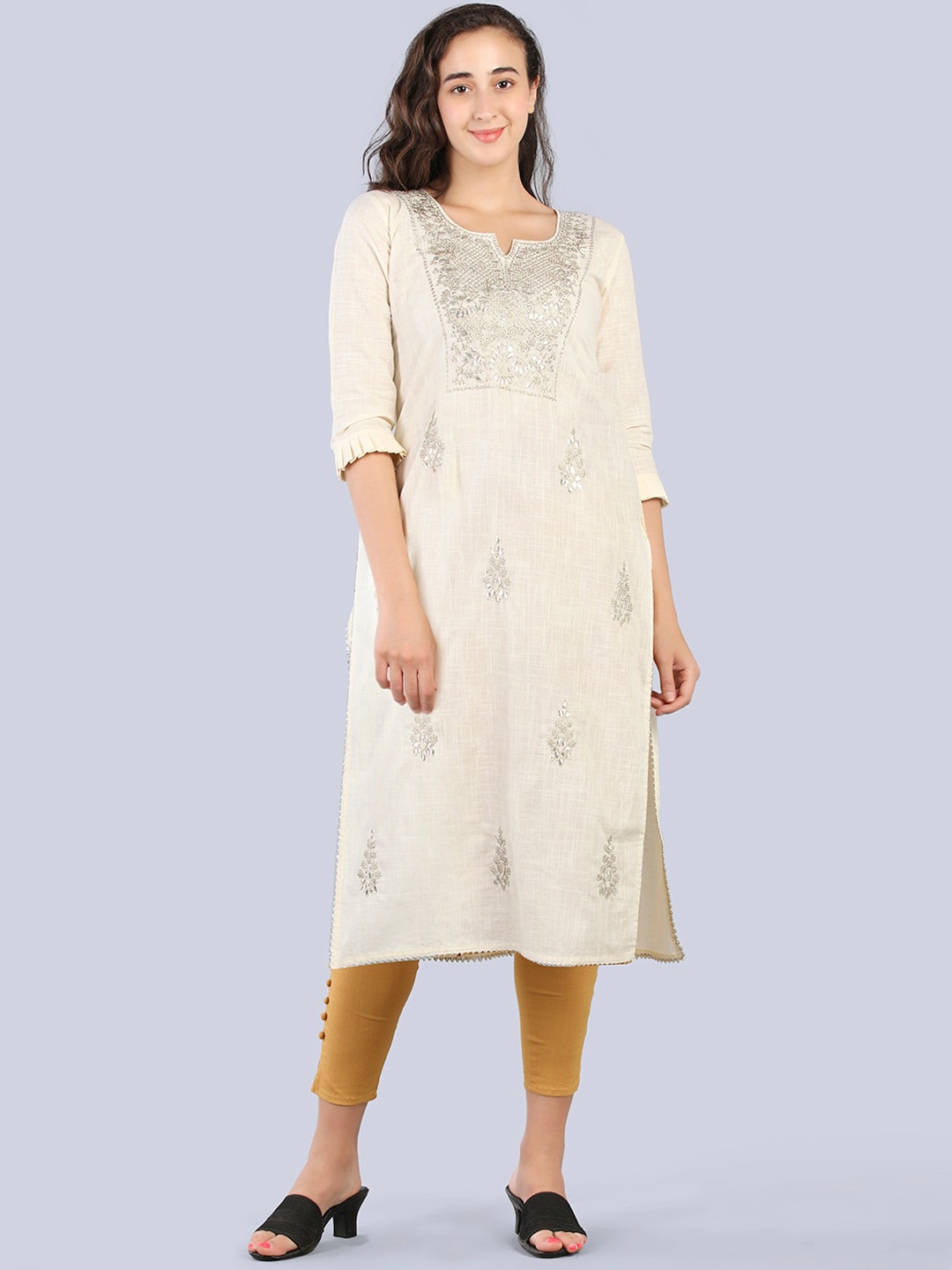 

Pakiza Women Cream-Coloured Embellished Yoke Design Kurta