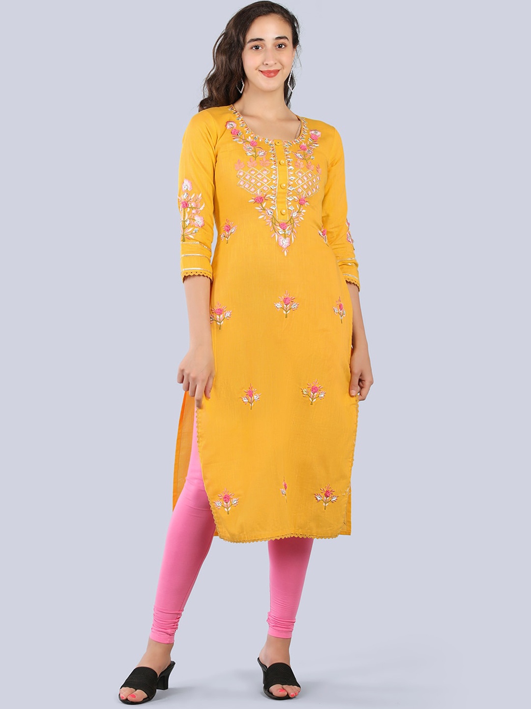 

Pakiza Women Yellow Ethnic Motifs Embroidered Kurta