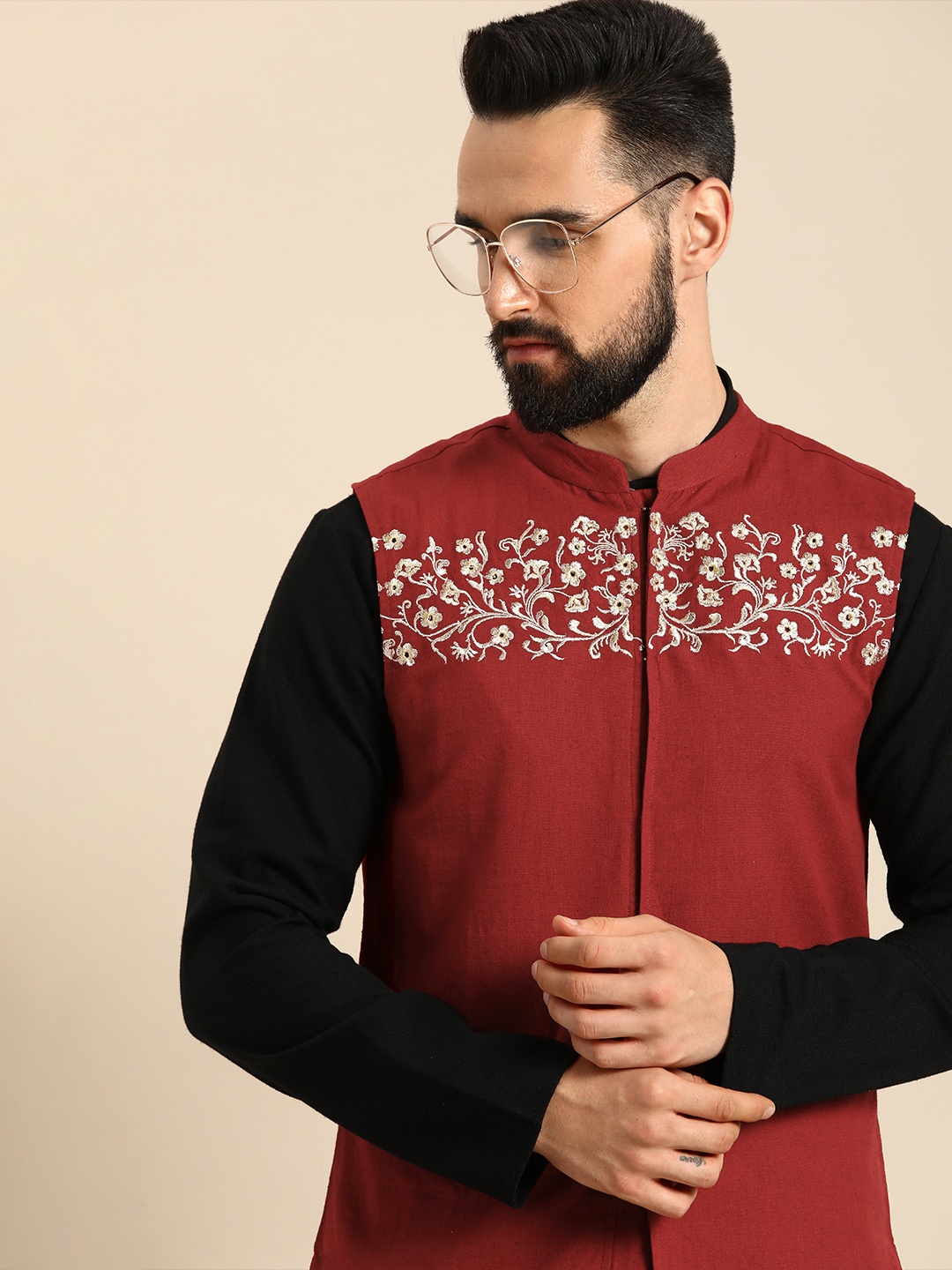 

Anouk Men Red Floral Embroidered Nehru Jacket