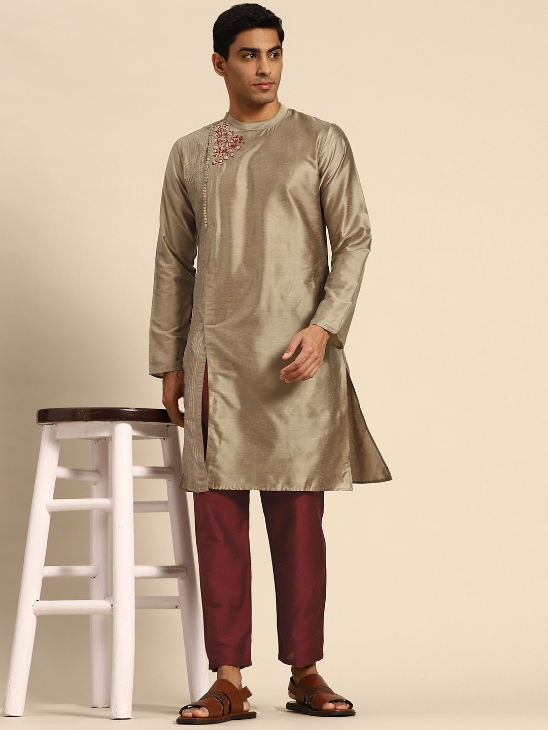 

Anouk Men Green & Maroon Ethnic Embroidered Angrakha Thread Work Kurta with Trousers