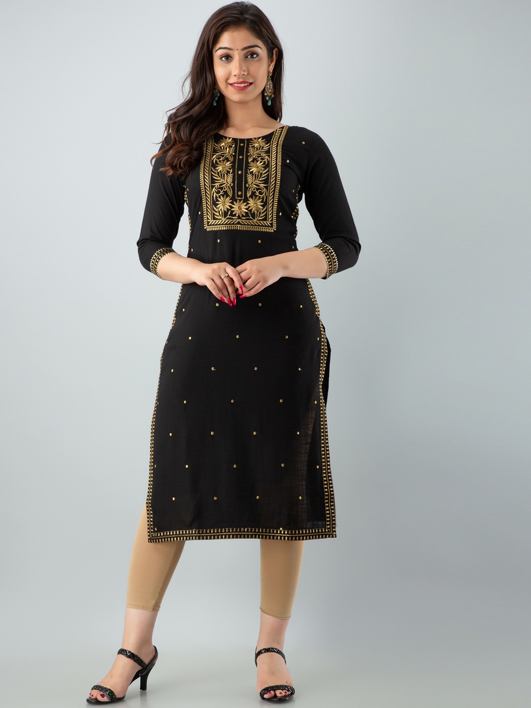 

Charu Women Black & Gold-Toned Floral Yoke Design Thread Work Kurta