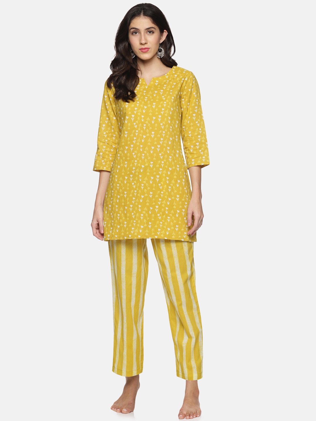 

Palakh Women Yellow & White Printed Night suit