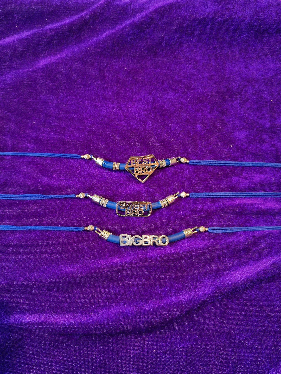 

CRAYTON Men Set Of 3 Beaded Rakhi, Silver