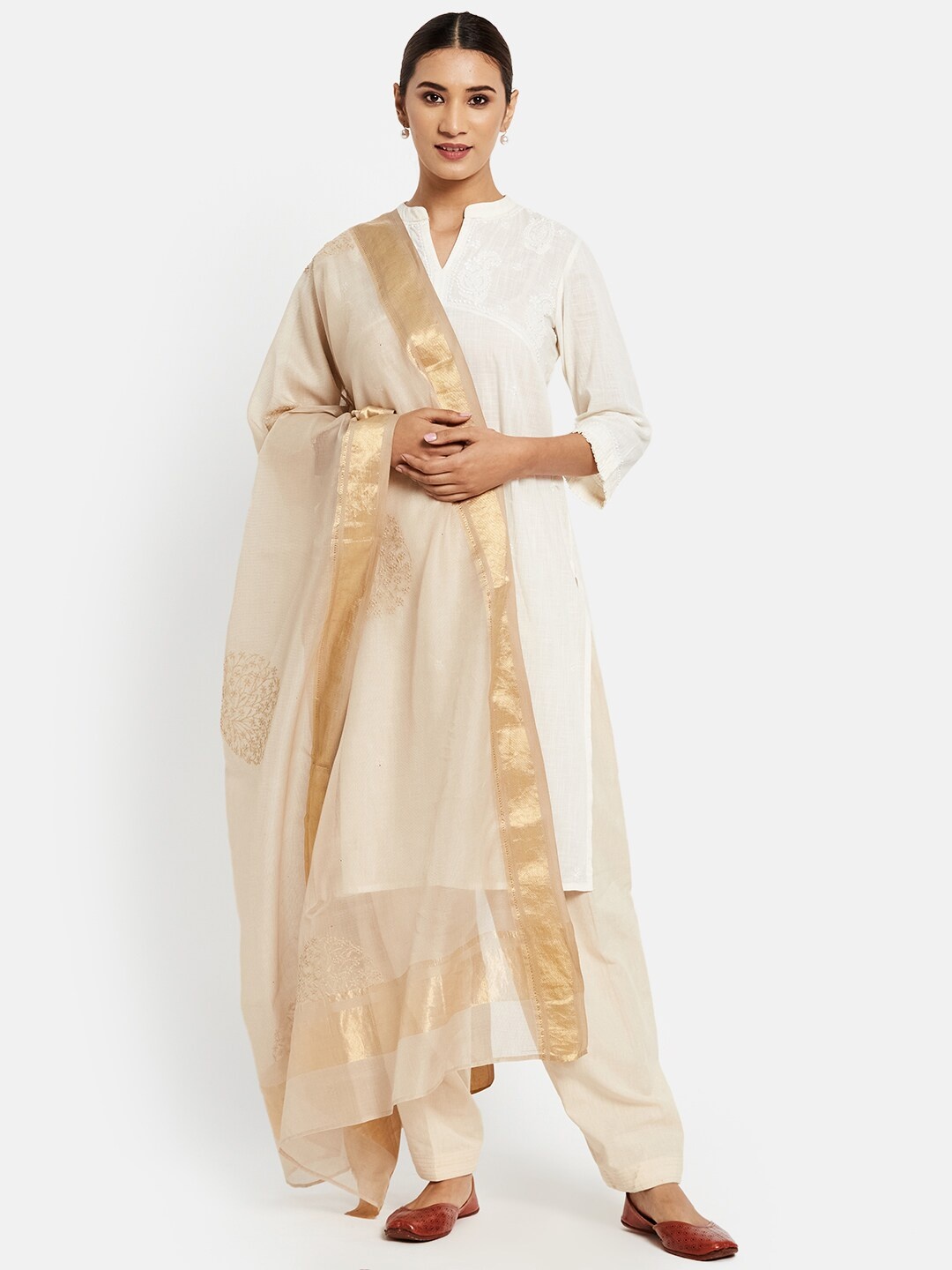 

Fabindia Beige & Gold-Toned Embroidered Cotton Silk Dupatta