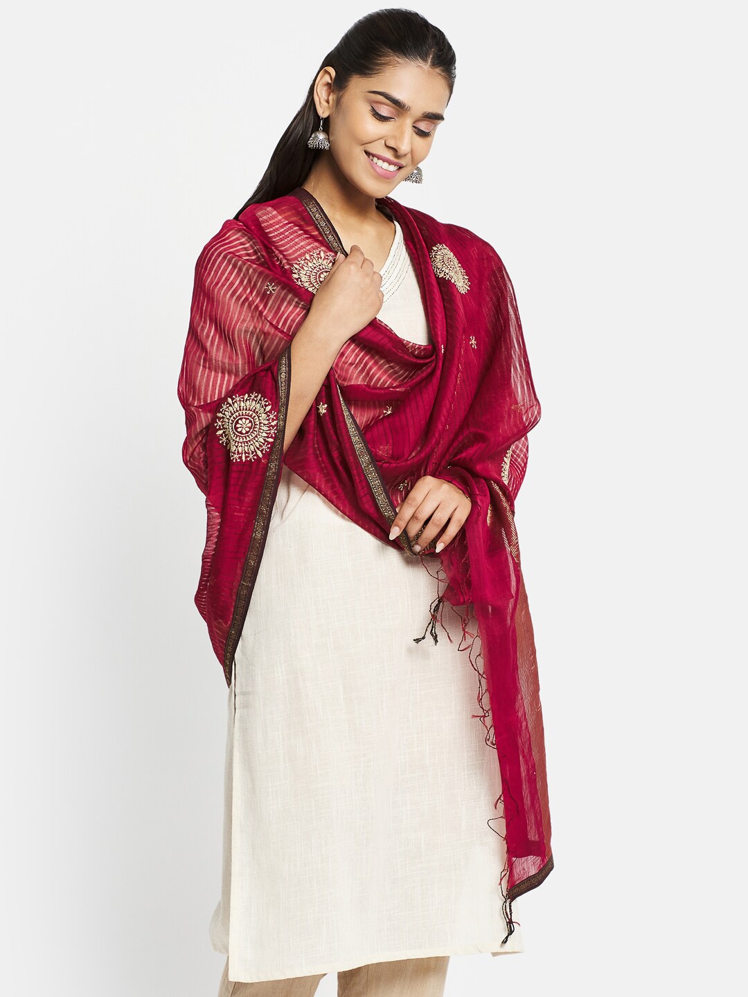 

Fabindia Red & Gold-Toned Embroidered Cotton Silk Dupatta