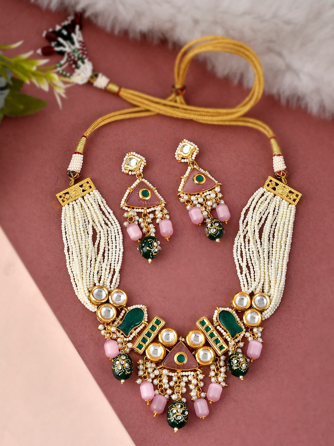 

DASTOOR Women Gold-Plated Peach & Green Kundan Studded Jewellery Set