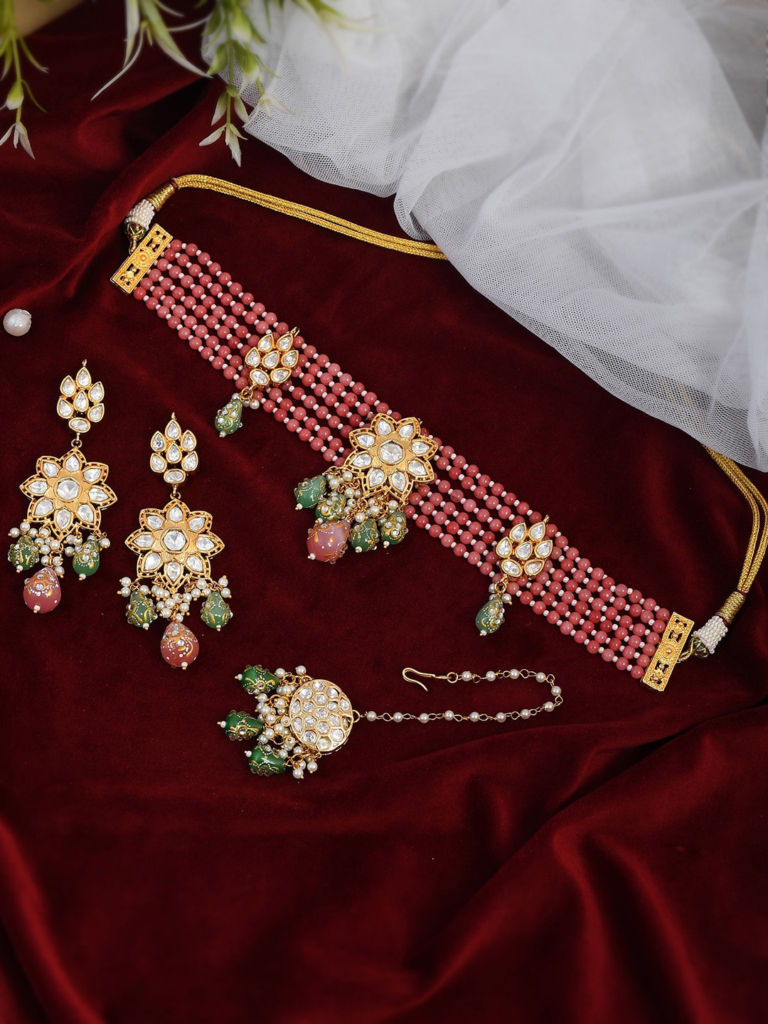 

DASTOOR 24 K Gold-Plated & White Kundan-Studded & Pearl Beaded Jewellery Set